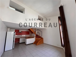 appartement à la location -   34000  MONTPELLIER, surface 45 m2 location appartement - APR703758